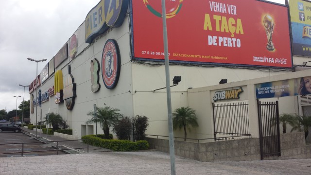 Chegando no shopping.