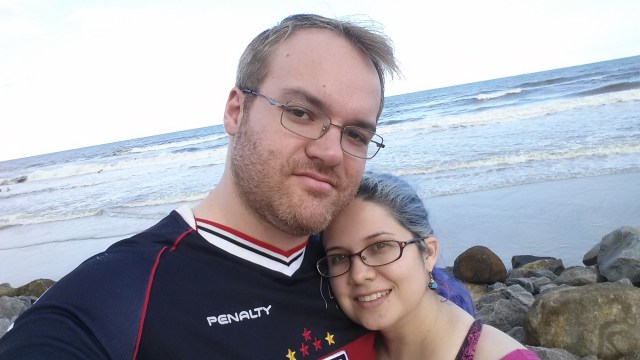 Casal na praia.