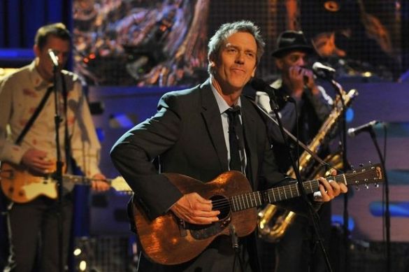 Não abandone a medicina, House!