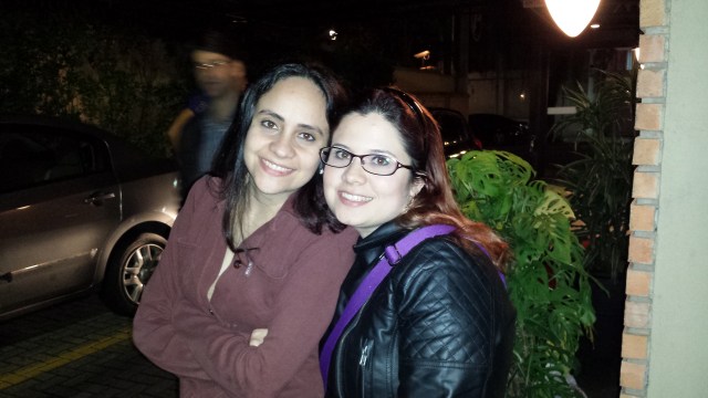 Hora de ir embora. Acho que há um Predador camuflado ali atrás...