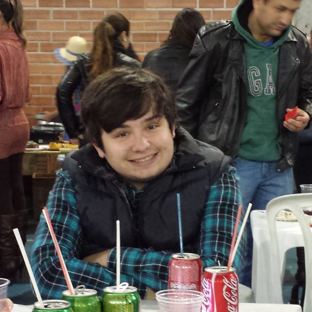 Guizote fazendo pose.