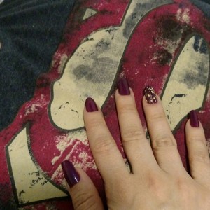 Boa forma de expor as unhas da semana.